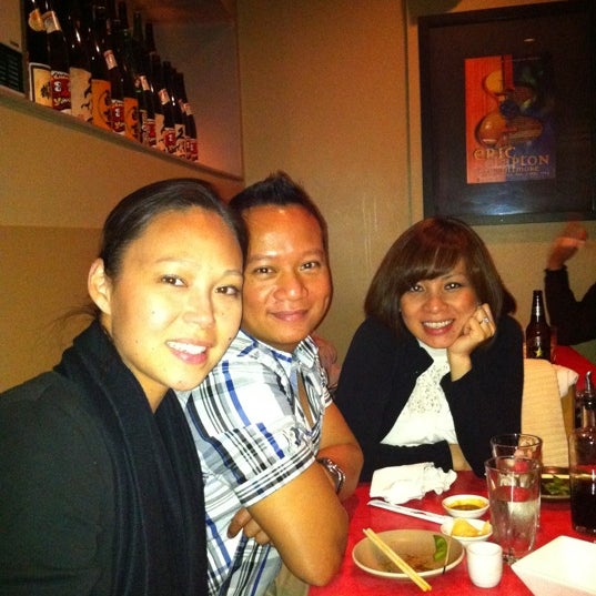 Photo taken at Ace Wasabi&#39;s Rock-N-Roll Sushi by Stratus D. on 4/30/2011