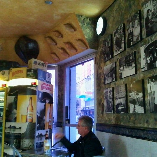 Photo taken at Bar do Ligeirinho by Rafael Maciel V. on 7/11/2011