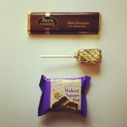 See’s Candies Almond Royal где