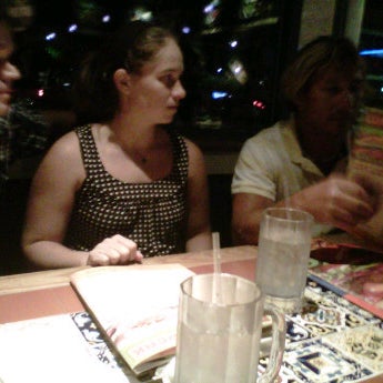 Photo taken at Chili&#39;s Grill &amp; Bar by Smile B. on 10/3/2011