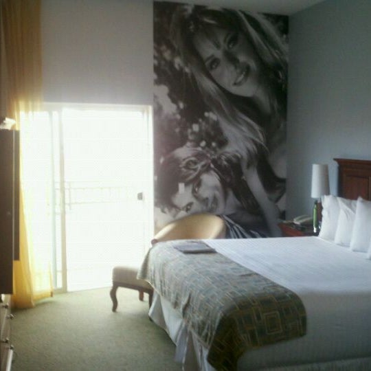 Photo taken at Porto Vista Hotel San Diego by Brooke E. on 8/26/2011