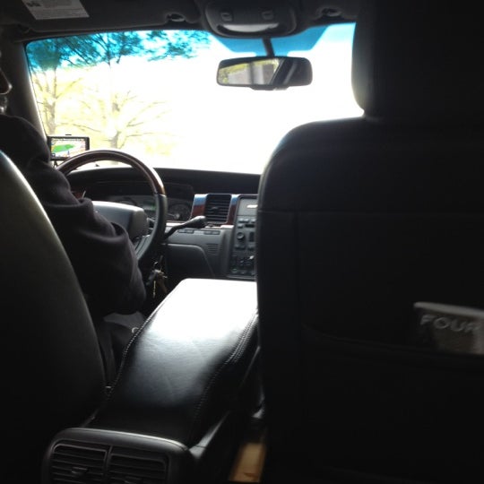 3/31/2012에 Paul G.님이 In An Uber에서 찍은 사진