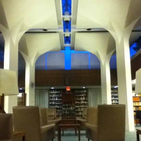 Leverett House Library 2 tips