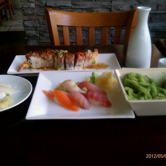Photo taken at Sushi Mon Japanese Cuisine by Stuart T. on 5/8/2012
