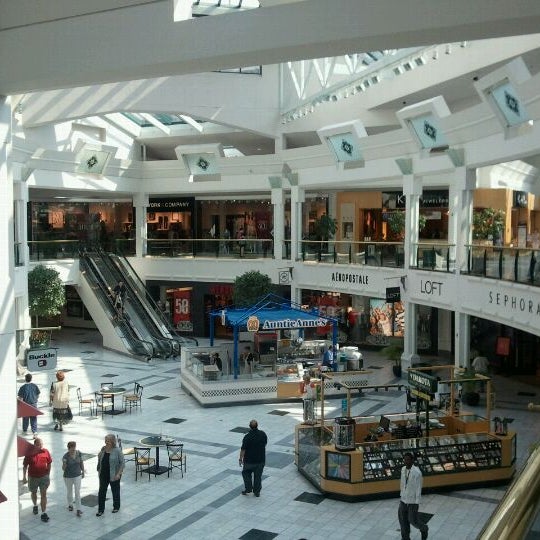 The Mall At Green Hills Green Hills Nashville Tn [ 540 x 540 Pixel ]
