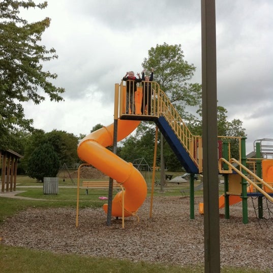 Howards Grove Memorial Park 53 visitors