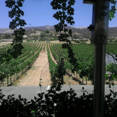 Снимок сделан в Reyes Winery пользователем Sharon L. 7/15/2012