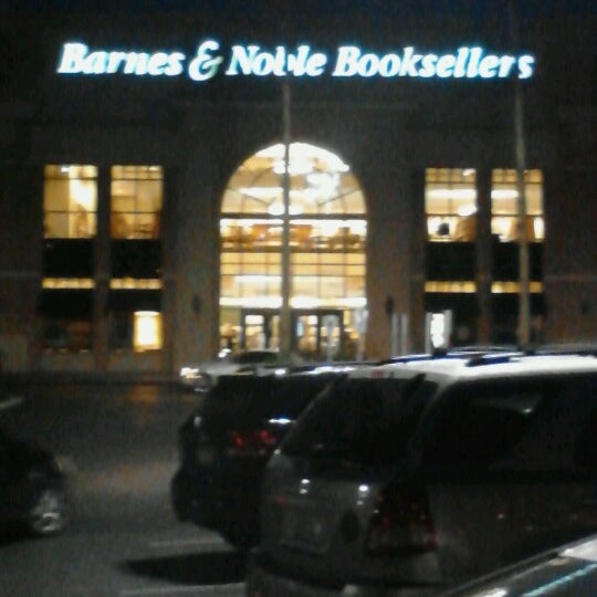 Photos At Barnes Noble Bookstore In Tucson