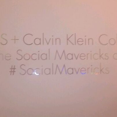 Foto tirada no(a) Calvin Klein Collection por Ilyas F. em 3/2/2012