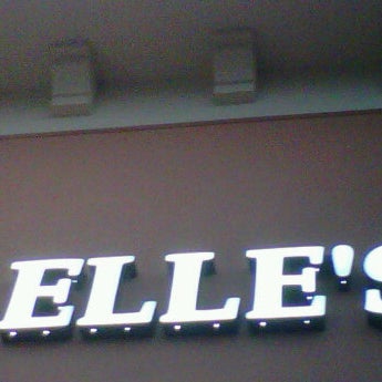 10/10/2011にCasandra R.がElle&#39;s Restaurant + Loungeで撮った写真