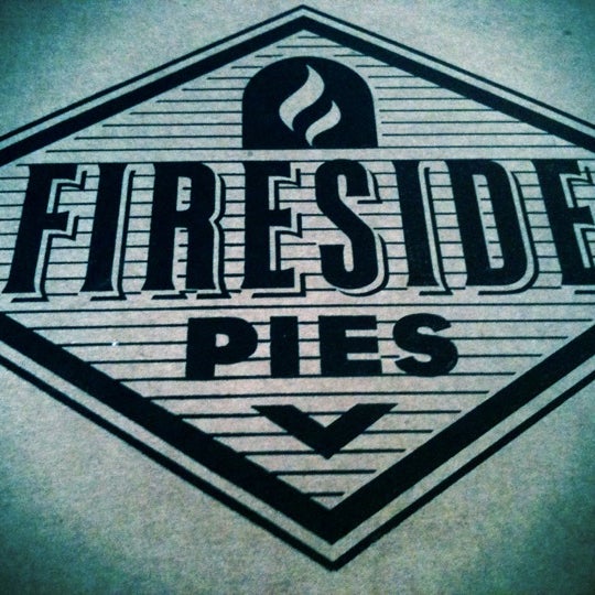 5/28/2012にIsrael D.がFireside Piesで撮った写真