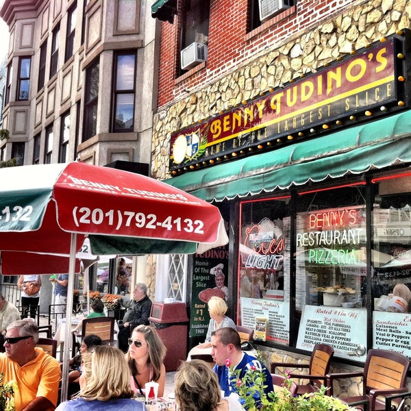 Photos at Benny Tudino's 85 tips from 3231 visitors