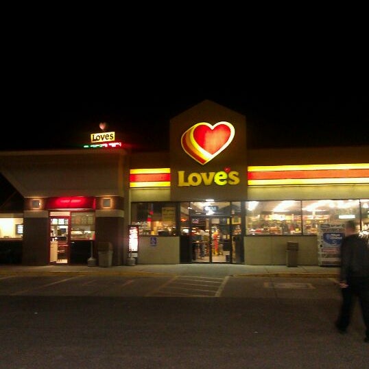 Love's Travel Stop - 751 Lobdell Hwy S