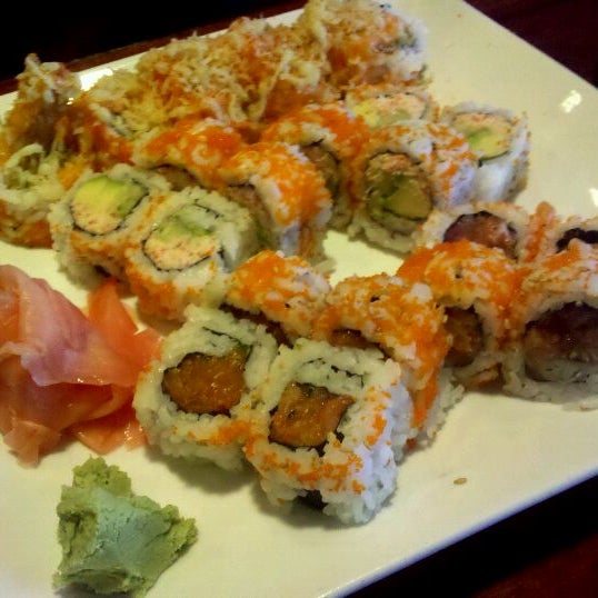Das Foto wurde bei Tokyohana Grill &amp; Sushi Bar von Tom P. am 1/14/2011 aufgenommen