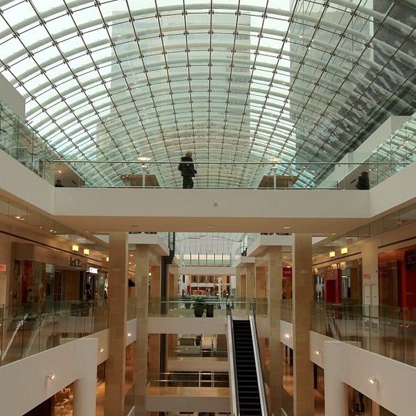 Das Foto wurde bei The CORE Shopping Centre von Steve T. am 11/13/2011 aufgenommen