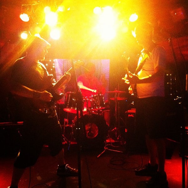 Photo taken at Elbo Room by Sol M. on 7/26/2012