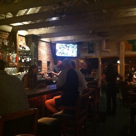 Foto tomada en Hennessey&#39;s Tavern  por Marcos A. el 7/3/2011
