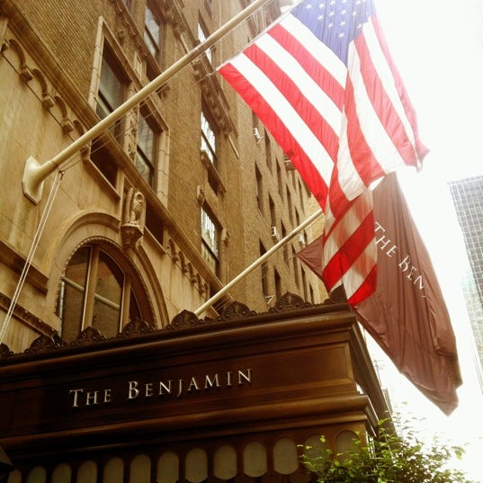 8/25/2012 tarihinde Tadinda Seyahatziyaretçi tarafından The Benjamin Royal Sonesta New York'de çekilen fotoğraf