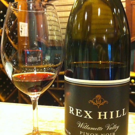 Photo prise au REX HILL Vineyards &amp; Winery par Ryota K. le4/30/2012