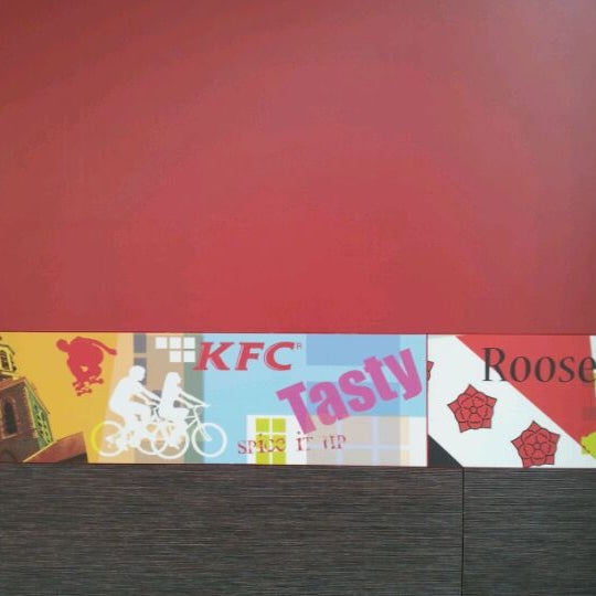 Foto tomada en KFC  por Rahadyan N. el 10/9/2011