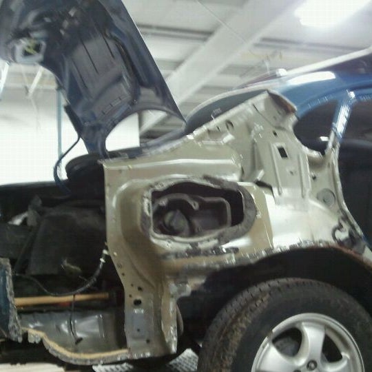 Photos at Curry Auto Center Car Dealership in Bloomington