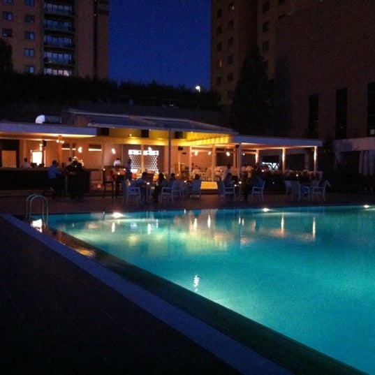 Photo taken at COLORS - Eat, Drink, Party - (Hillside City Club) by Kaan A. on 6/7/2012
