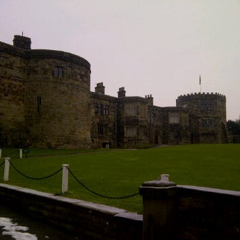 2/11/2012 tarihinde Alyssa M.ziyaretçi tarafından Skipton Castle'de çekilen fotoğraf