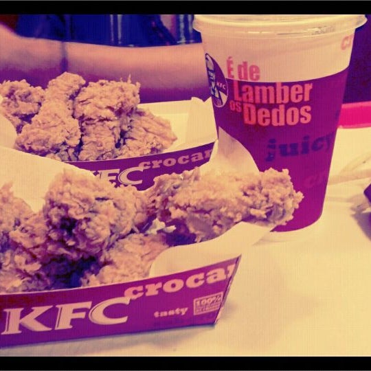 4/6/2012 tarihinde Ana Julia M.ziyaretçi tarafından KFC'de çekilen fotoğraf