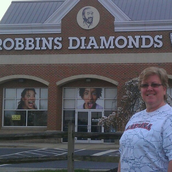 Robbins Delaware Diamonds Jewelry Store in Newark
