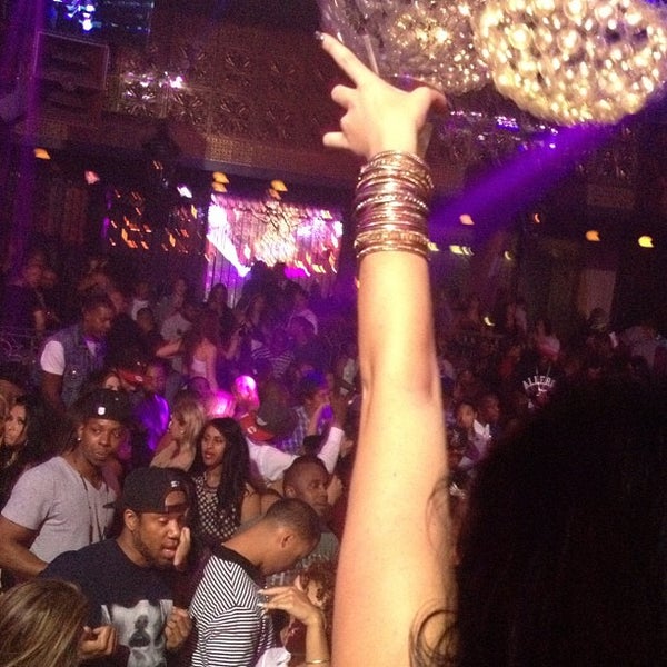 Photo taken at Greystone Manor by Aria W. on 7/30/2012