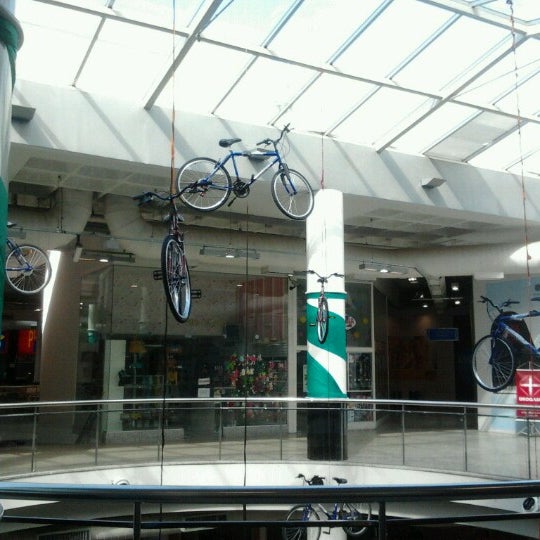 Foto tirada no(a) Shopping Norte Sul por Abine O. em 8/1/2012