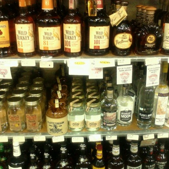 Photo taken at Randall&#39;s Wines &amp; Spirits by Mark P. on 2/28/2012