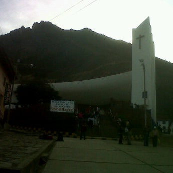 Foto tomada en Santuario del Señor de Muruhuay  por Ruben E. el 5/26/2012