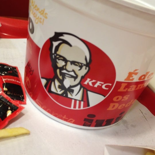 4/1/2012에 Angelo F.님이 KFC에서 찍은 사진