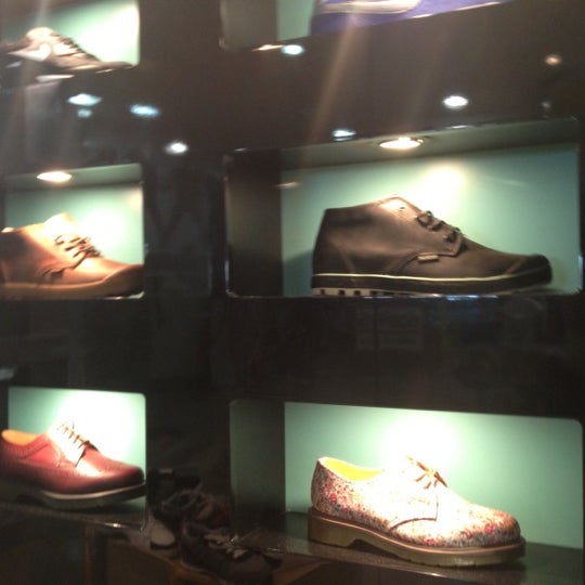 platypus shoes broadway