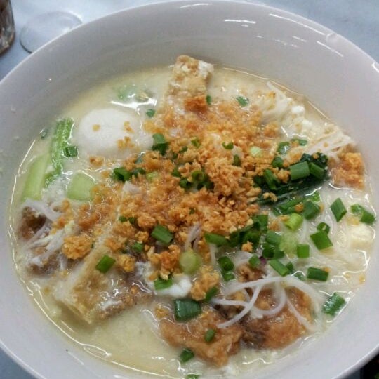 Village Fish Head Bee Hoon 鄉下魚頭米粉 Noodle House In Weld Quay