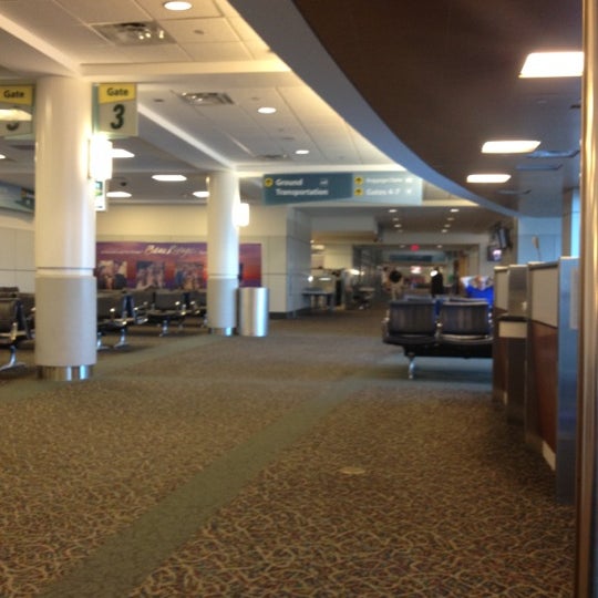8/27/2012 tarihinde Andrea V.ziyaretçi tarafından Gulfport-Biloxi International Airport (GPT)'de çekilen fotoğraf