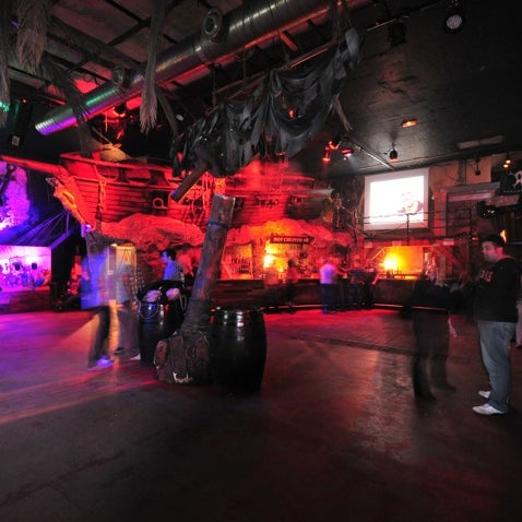 8/24/2012 tarihinde Freddy C.ziyaretçi tarafından Discoteca Piratas'de çekilen fotoğraf