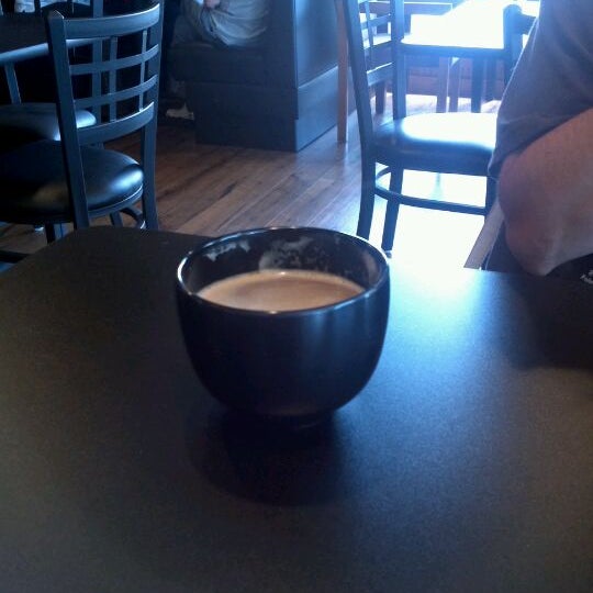 Foto diambil di 3J&#39;s Coffee oleh Dan P. pada 6/4/2012