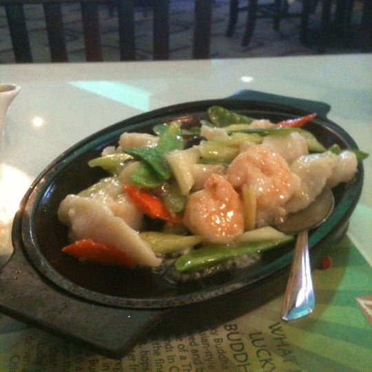 Foto tomada en Harbor Palace Seafood Restaurant  por Remo H. el 8/31/2012