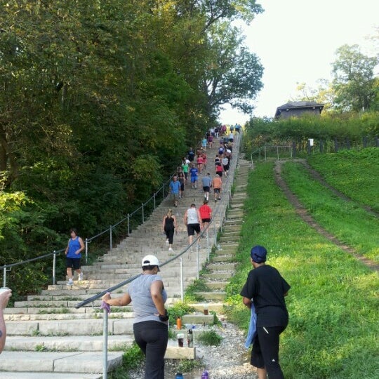 List 97+ Pictures Swallow Cliff Stairs Palos Park Photos Full HD, 2k, 4k