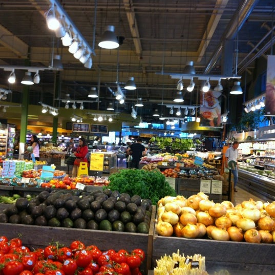 Whole Foods Market 13998 Cedar Rd.