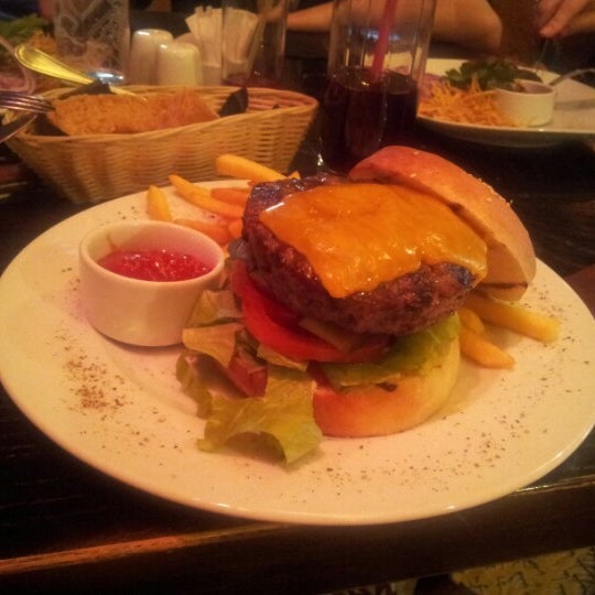 Стейкс ресторан речной вокзал. Стейкс. Ресторан стейкс ленинградское шоссе. Стейкс на ленинградке. Ресторане «стейк’s».