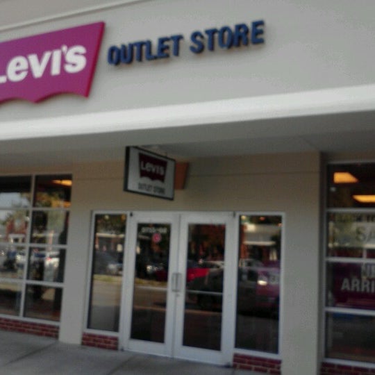 Levi's Outlet Store - Clothing Store