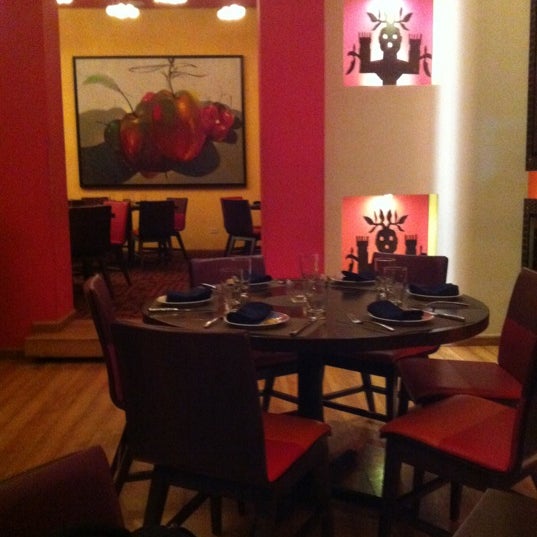 Photo taken at Rosa Mexicano Panamá by José G. on 6/21/2012