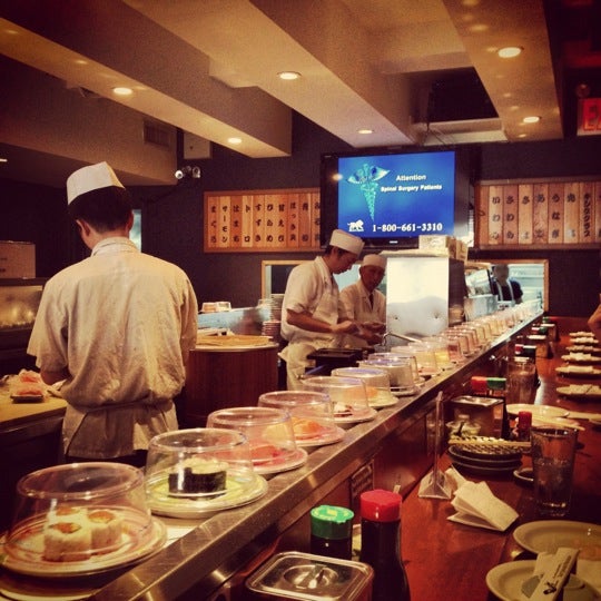 7/1/2012 tarihinde Joanna L.ziyaretçi tarafından East Japanese Restaurant (Japas 27)'de çekilen fotoğraf