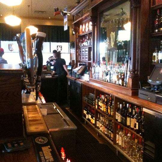 Foto tirada no(a) Keegan&#39;s Irish Pub por Jessica F. em 4/30/2011