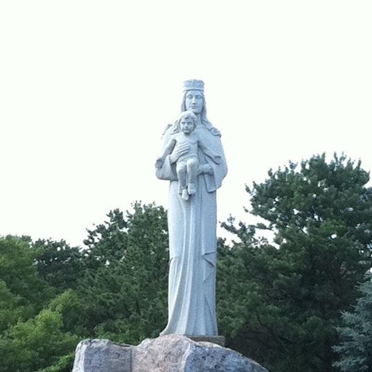 Foto scattata a Shrine of Our Lady of the Island da Daniel R. il 7/2/2011