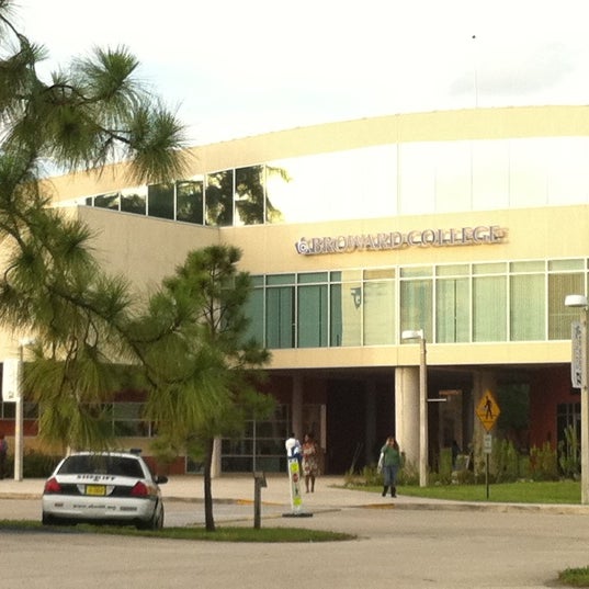 Photo taken at Broward College North Campus by Alejandro A. on 10/25/2011