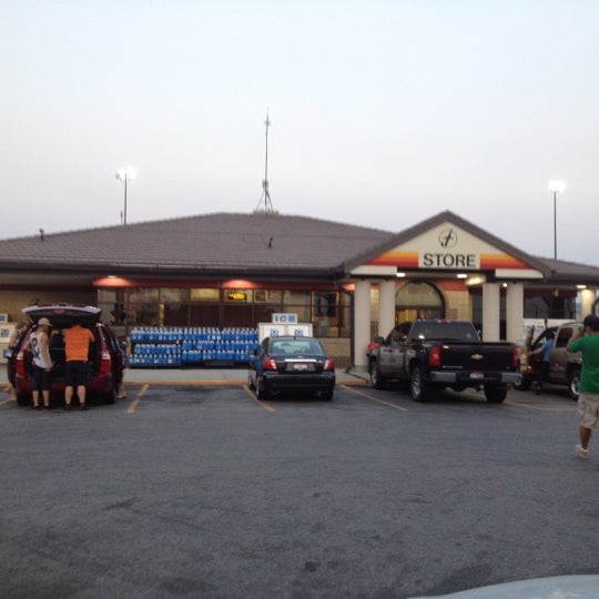 Flying J Gas Station in Snowville